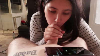 Braithim mo leasdeirfiúr agus í ag féachaint ar Disney [Cum]